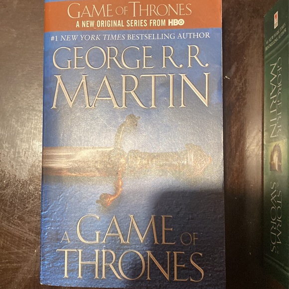 Game of thrones book collection - Picture 2 of 6